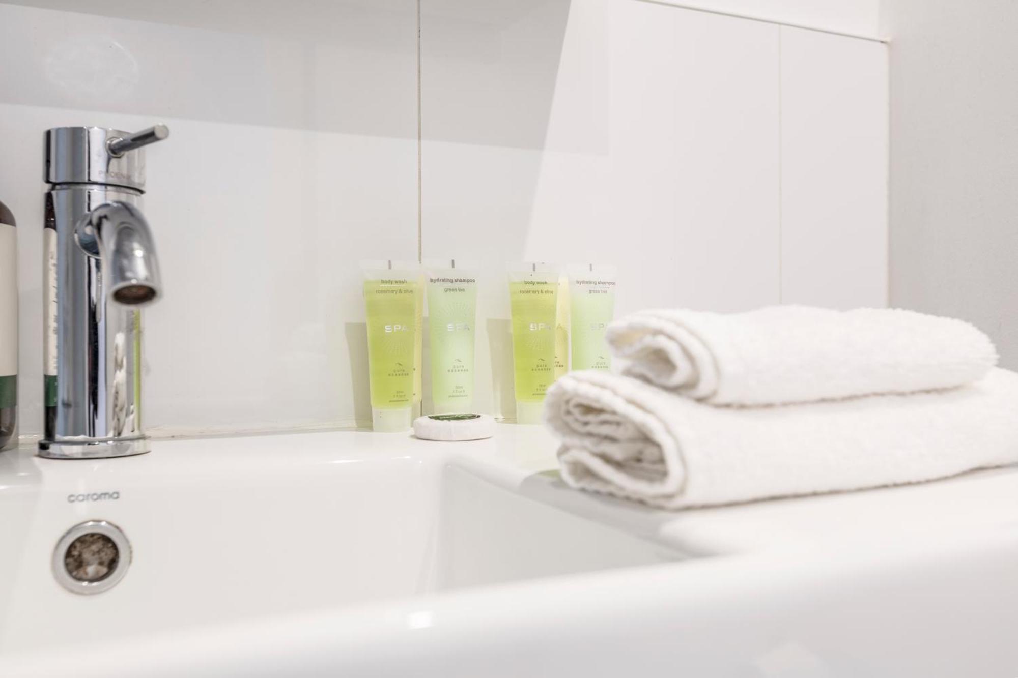 Riverview Suites By Edgetrip Melbourne Bagian luar foto