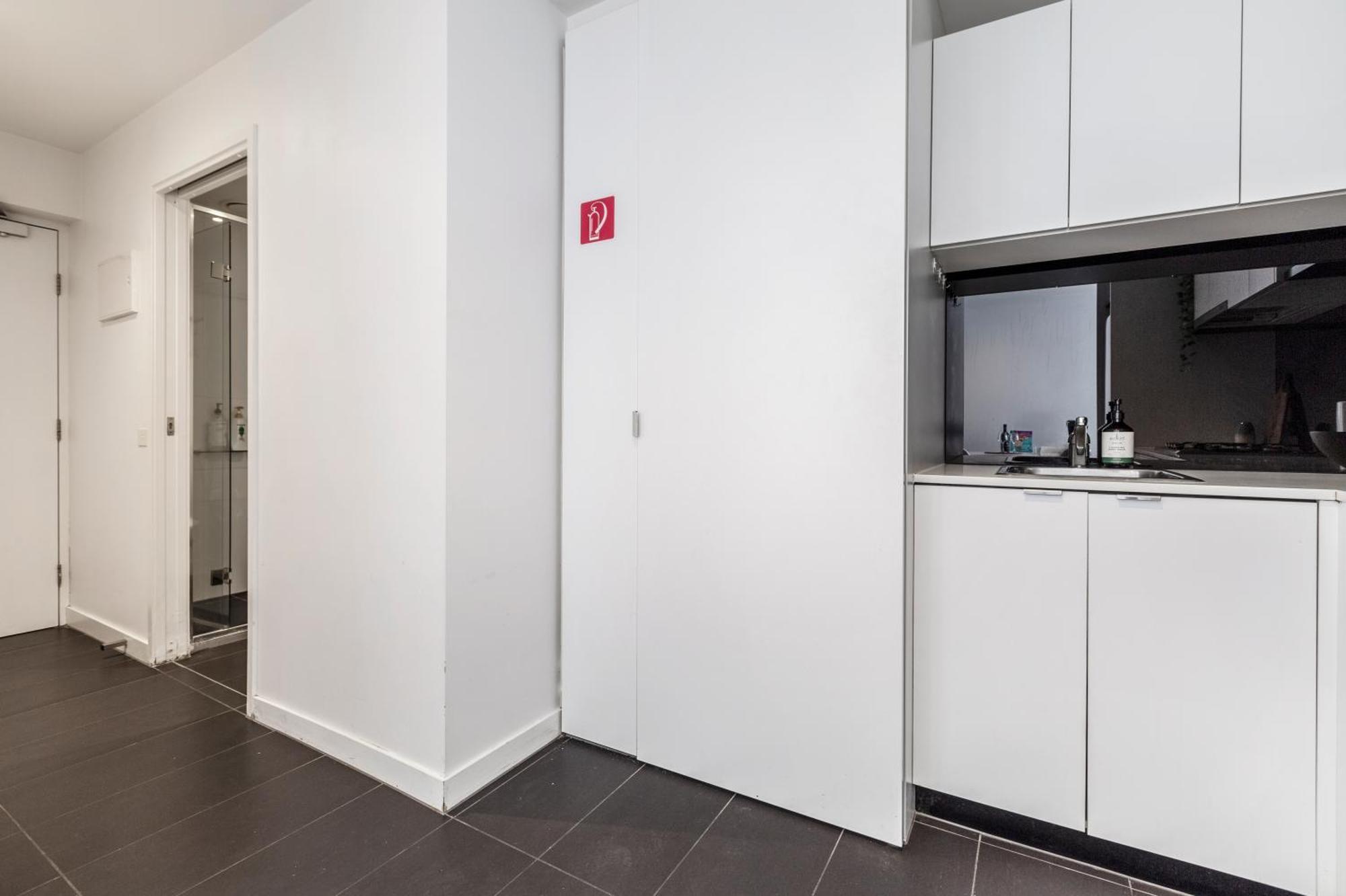Riverview Suites By Edgetrip Melbourne Bagian luar foto