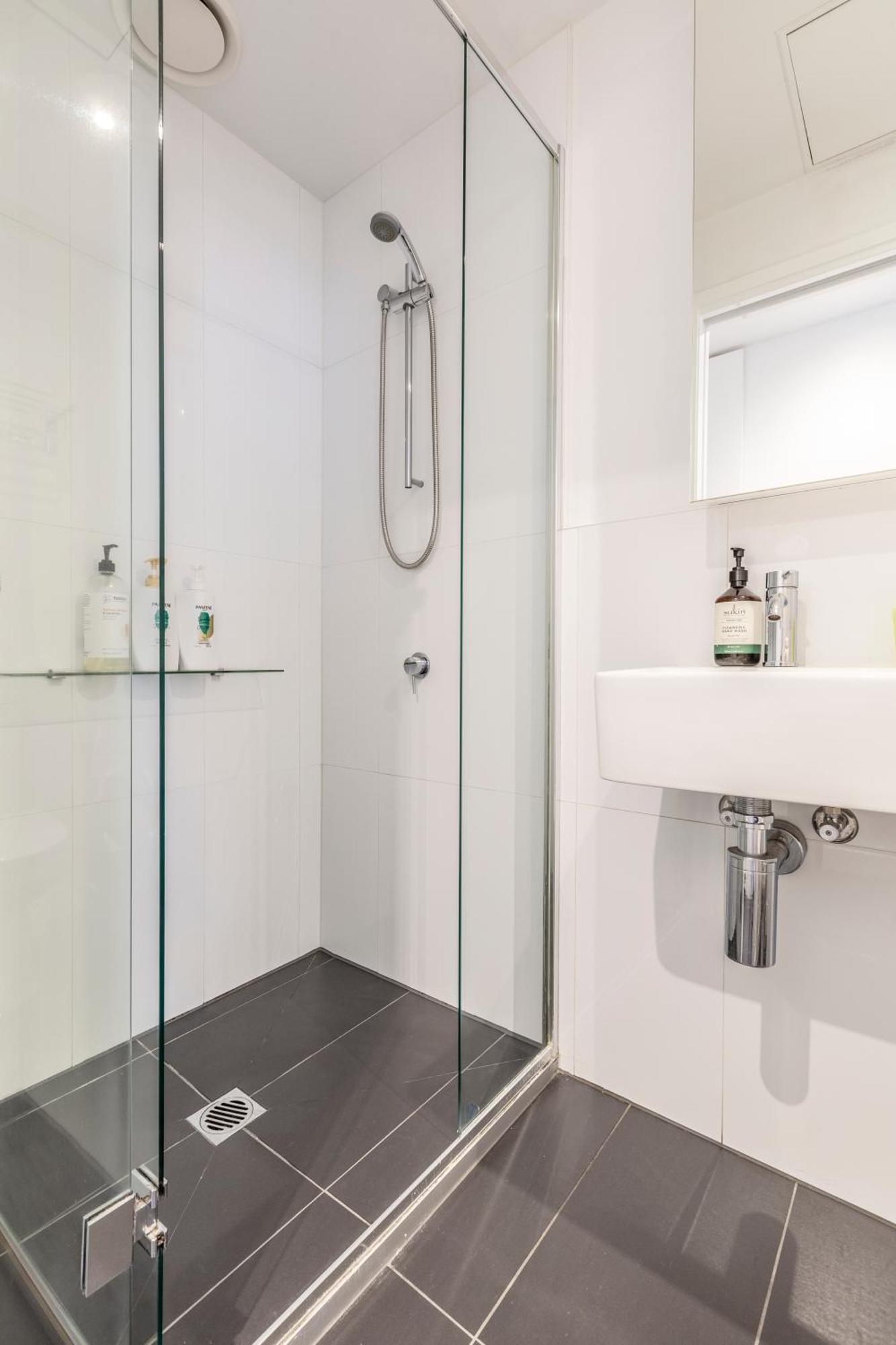 Riverview Suites By Edgetrip Melbourne Bagian luar foto